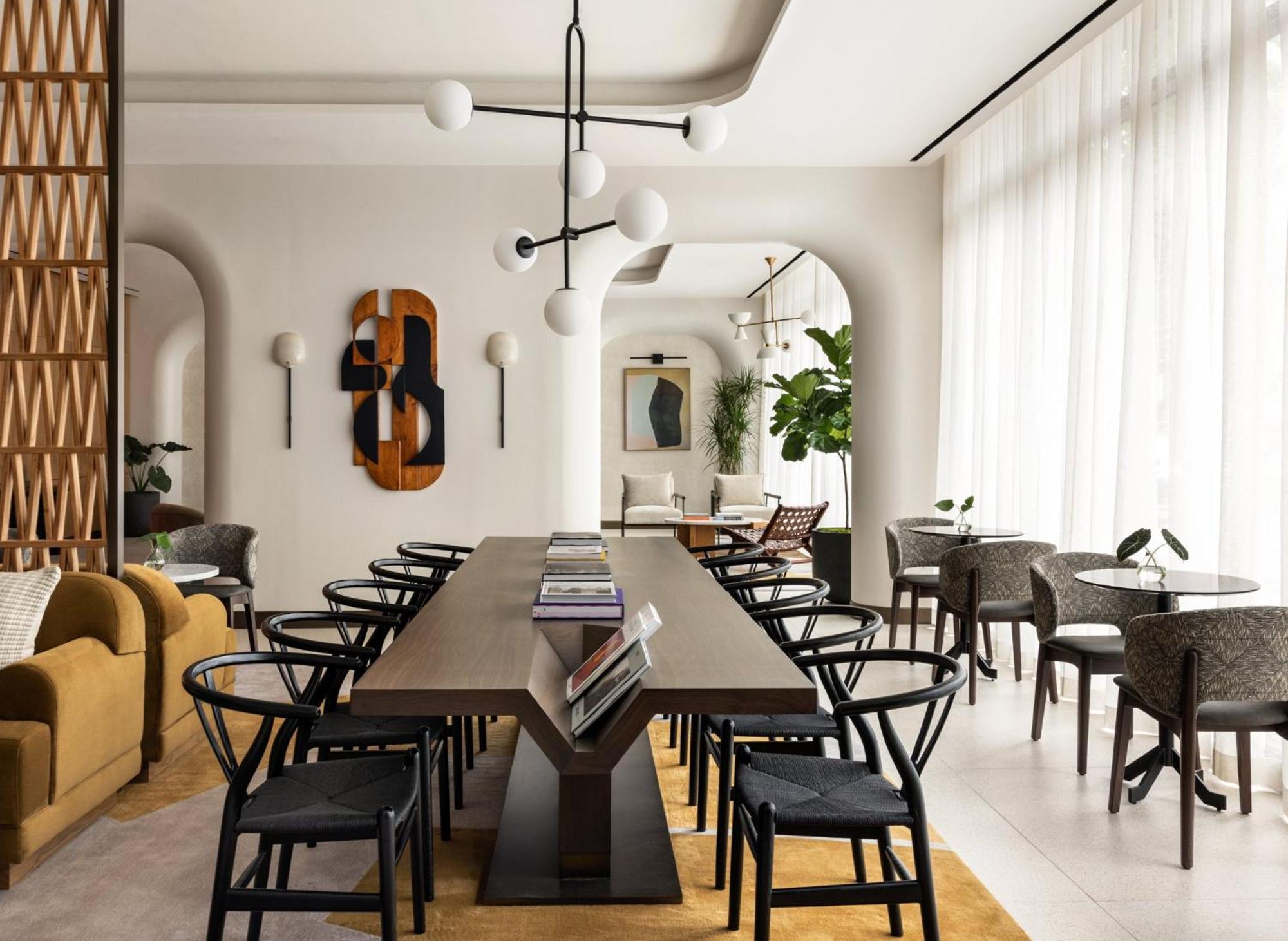 ヒルトン ガーデン イン タイムズ スクエア ニューヨーク エクステリア 写真 The Library at The Standard East Village